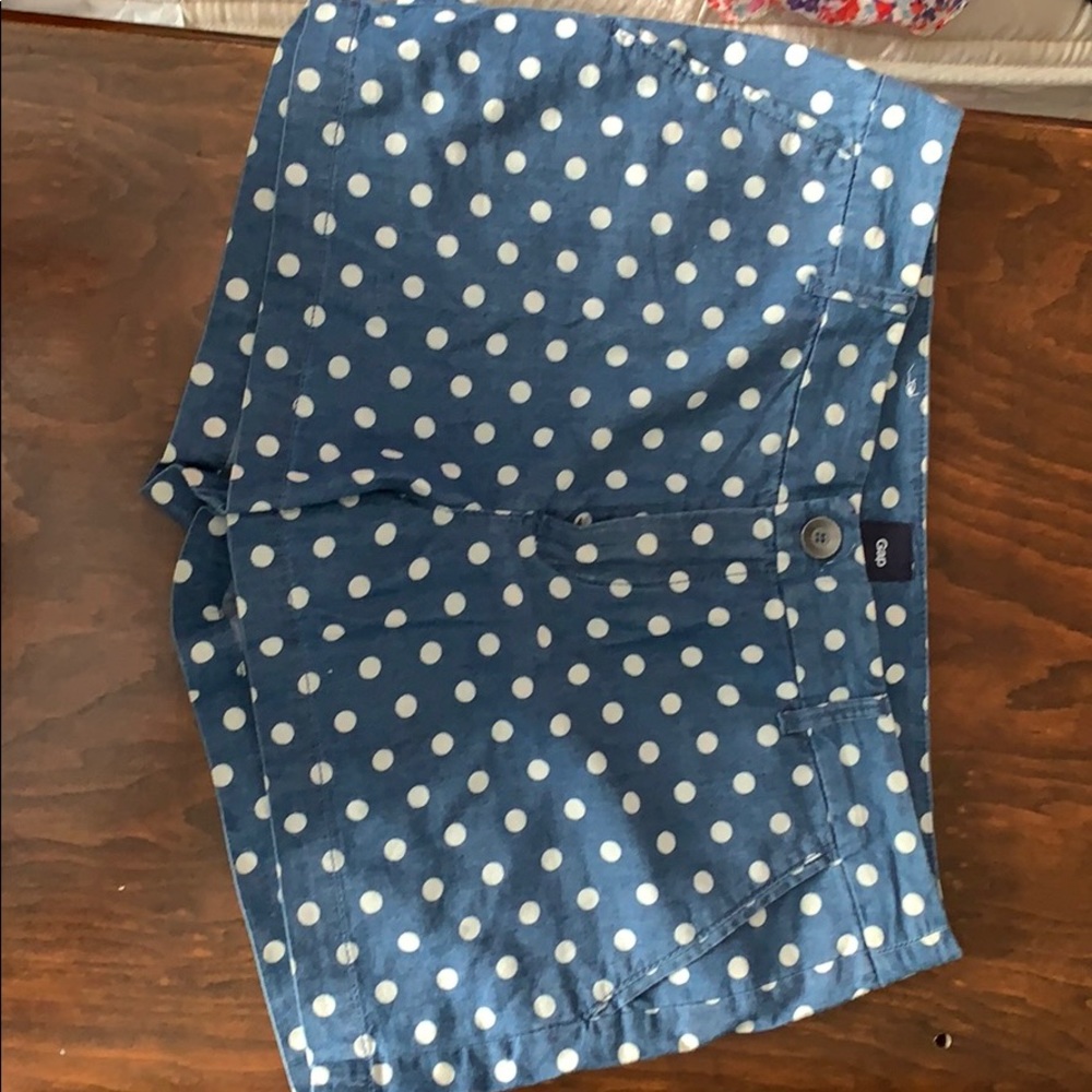 Gap polka dot shorts